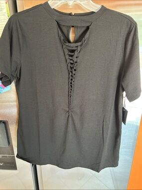 Women's Black Short Sleeve Top with Braided Keyhole Detail